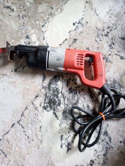 Milwaukee Heavy Duty Sawzall Reciprocating Saw (Corded)