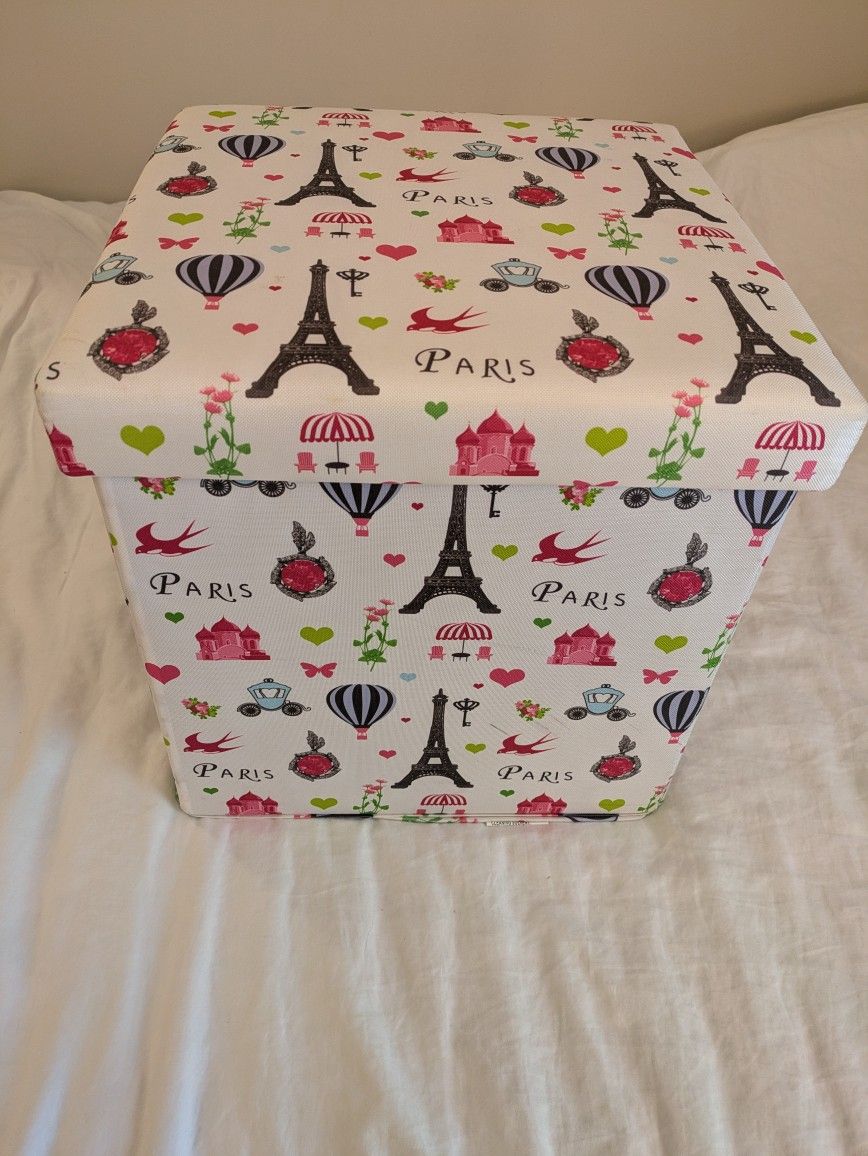 Foldable Storage Cube With Padded Seat