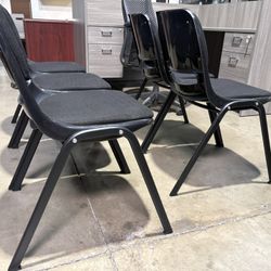 Student / Office Chair With Seat Cushion And Pack Cushion 