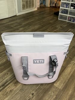 New Yeti Hopper M30 Cooler Tote Bag Limited Edition