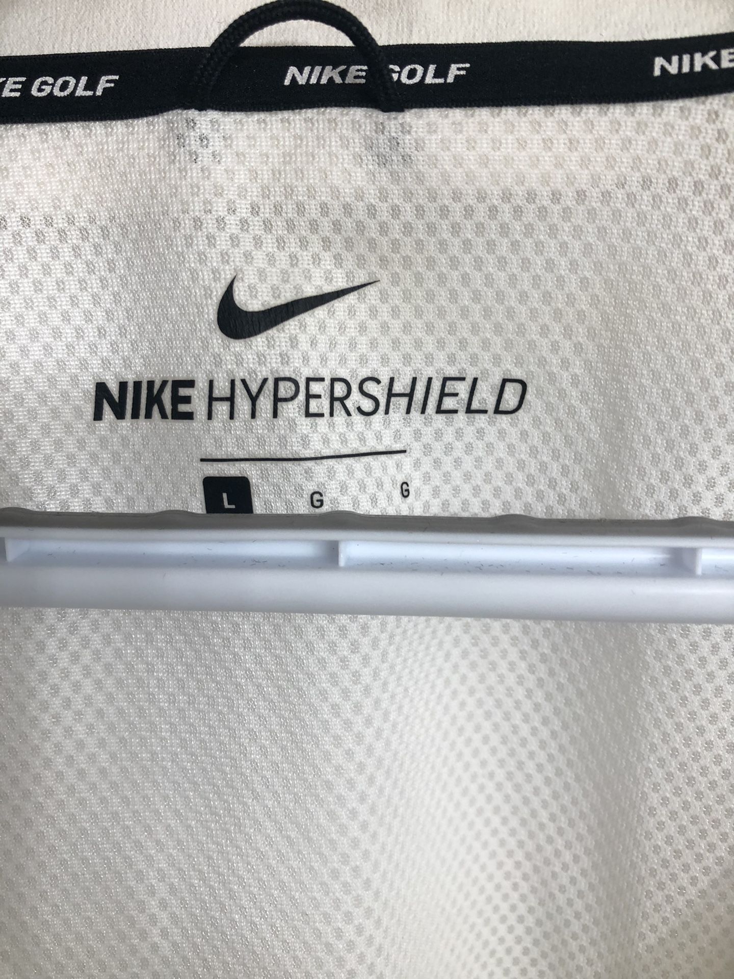 Nike Hypershield Off-white Large (waterproof)