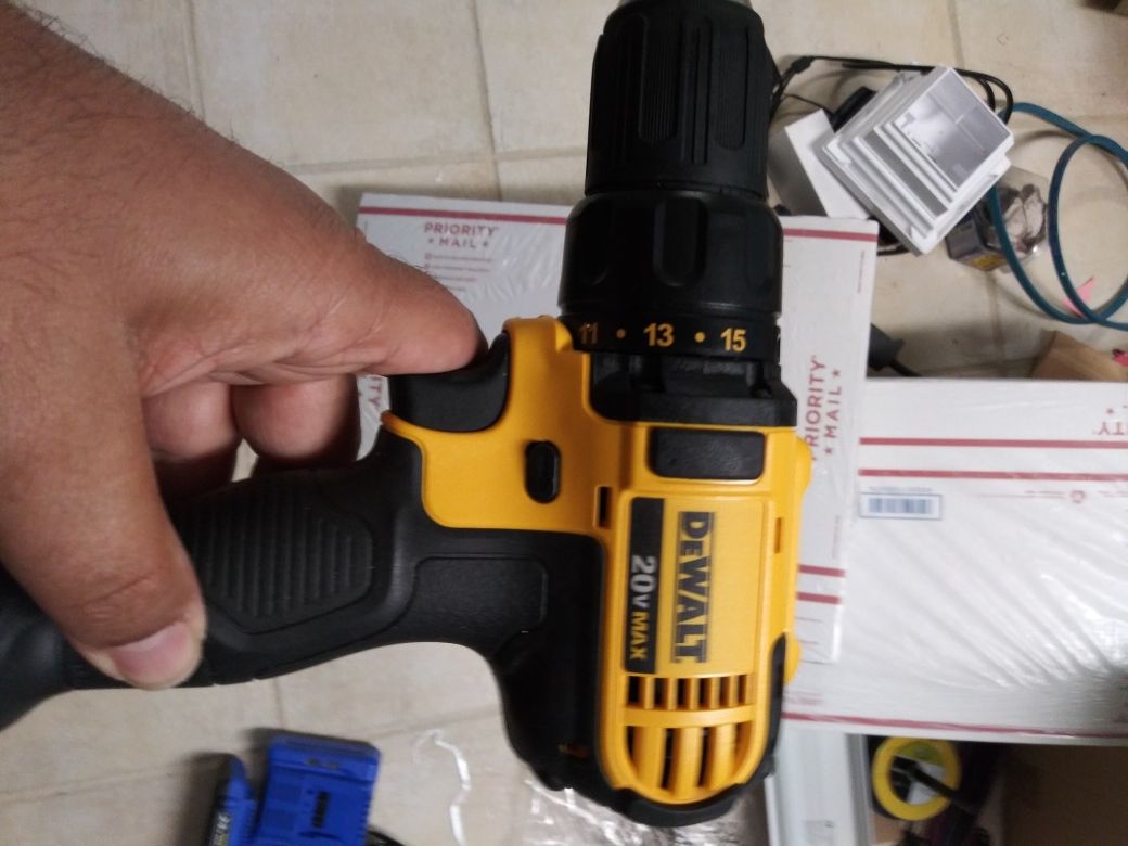 Dewalt drill driver