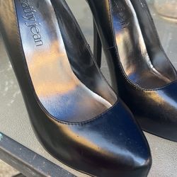 black shoes 5 half