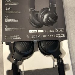 JBL Live 675NC Noise Cancelling Wireless Headphones