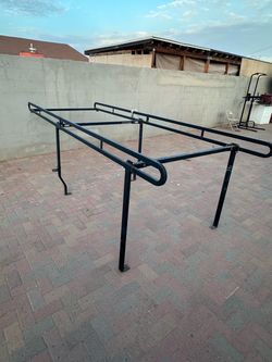 Black Steel Rack Ladder