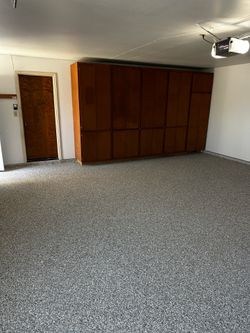 Epoxy flooring flakes/ metallic