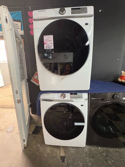 Samsung Frontload  Washer and Dryer Set in White