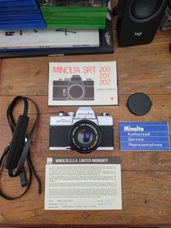 MINOLTA SRT 200