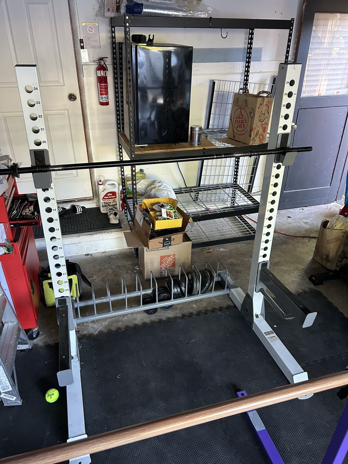 Weight Lifting Rack - Squat And Bench