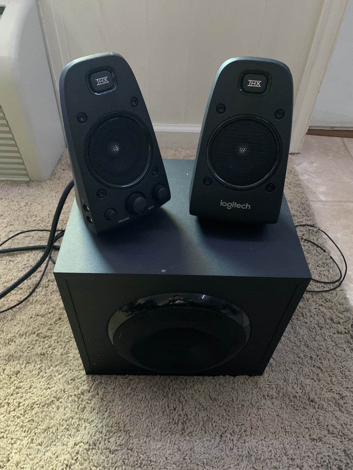 Logitech Z623 200W Speakers with Subwoofer