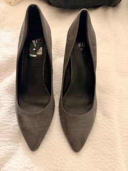 Velvet shoes