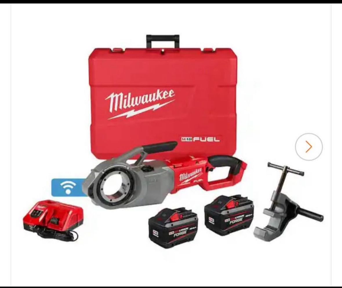 Milwaukee M18 Fuel One-Key Cordless Brushless Pipe Threader Kit with (2) 12.0Ah Batteries and Case