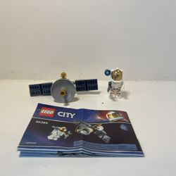 30365 LEGO City Space Satellite