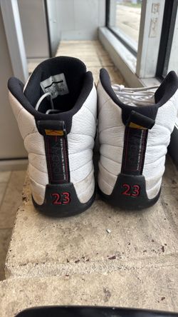 Jordan12 ( size 11)