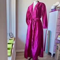 Vintage Robe Size L