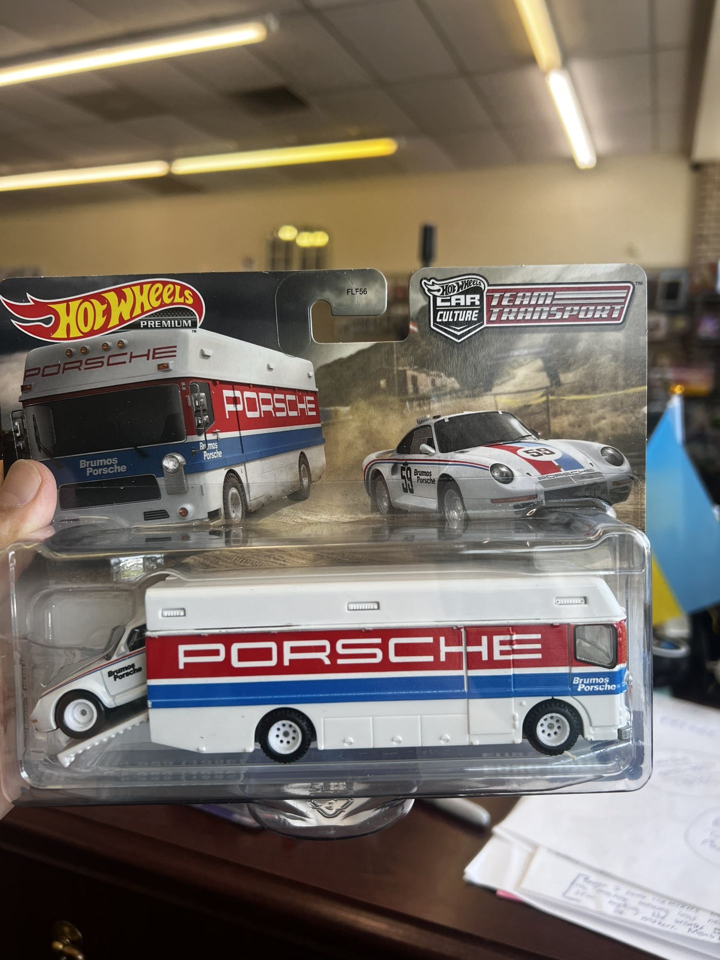 Hot Wheels Team Transport Toy Truck & Race Car, 1986 Porsche 959 & Euro Hauler Collectible Set, New