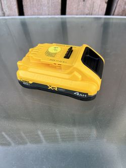 Dewalt 20V Max XR Powerstack 4.0Ah Battery / New