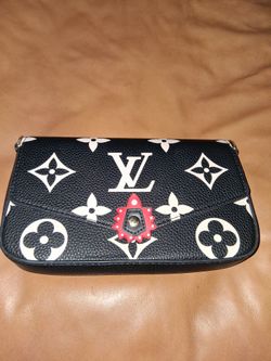 Louis Vuitton Monogram Clutch Wallet Bag