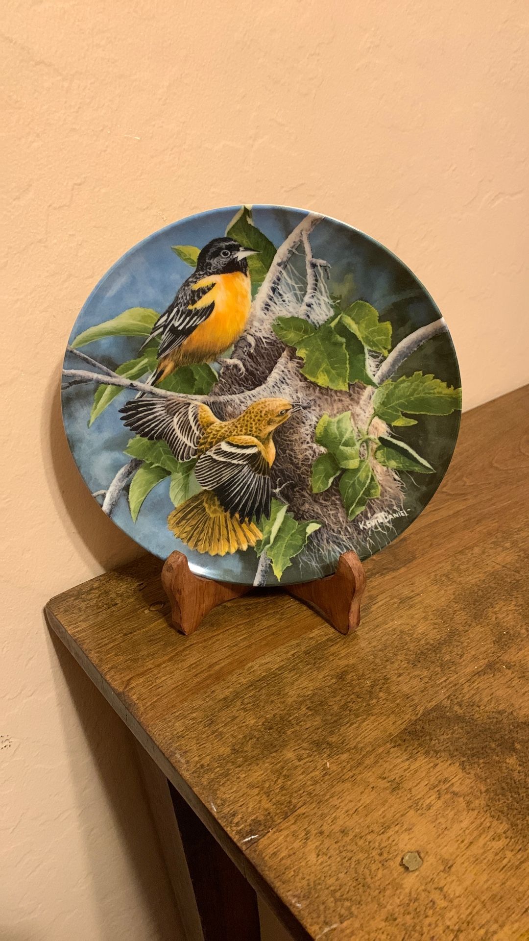 Vintage Limited Edition Edwin M. Knowles Collector Plate. Mint