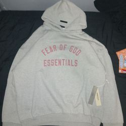 Essential Hoodie 