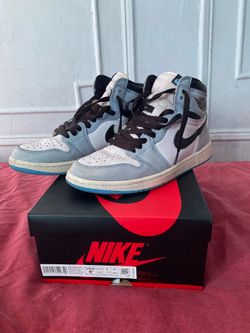 Air Jordan 1 High University Blue size 8.5