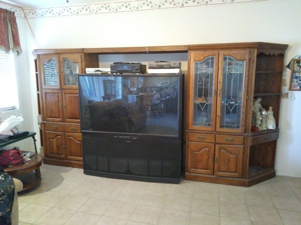 Entertainment center cabinets