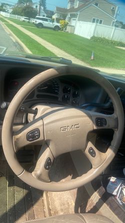 GMC Yukon Denali 2003