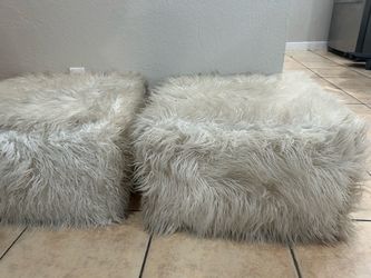 Set of 2 Faux Fur Cube Ottomans / Foot Stools