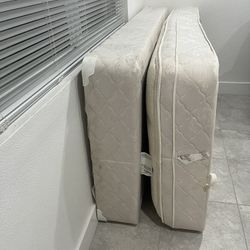 Gratis Free Dos Camas Una Twin XL Otra Twin 