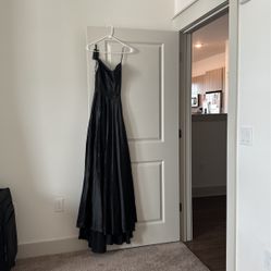 Dyla And David’s Black Prom Dress 