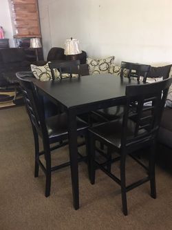 Tall dinning table