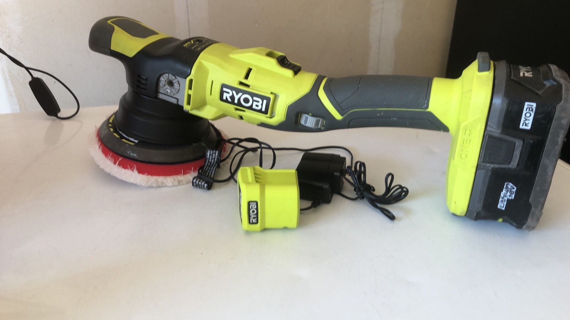 Ryobi Polisher Buffer M18