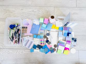 Massive Stationary set- Post it, Paper, Hilighter, Index FINAL PRICE