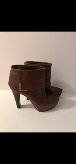 Louis Vuitton Booties Size 37