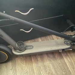 Volpam Electric scooter Dual Suspension Like New E-bike
