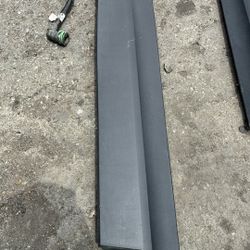 2024 Cadillac Xt5 Right Rear Door Trim Molding 