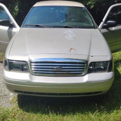 2008 Ford Crown Victoria