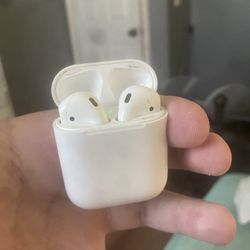 old Jen Air pods 