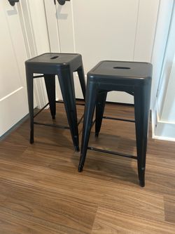 2 Black Metal Bar Stools