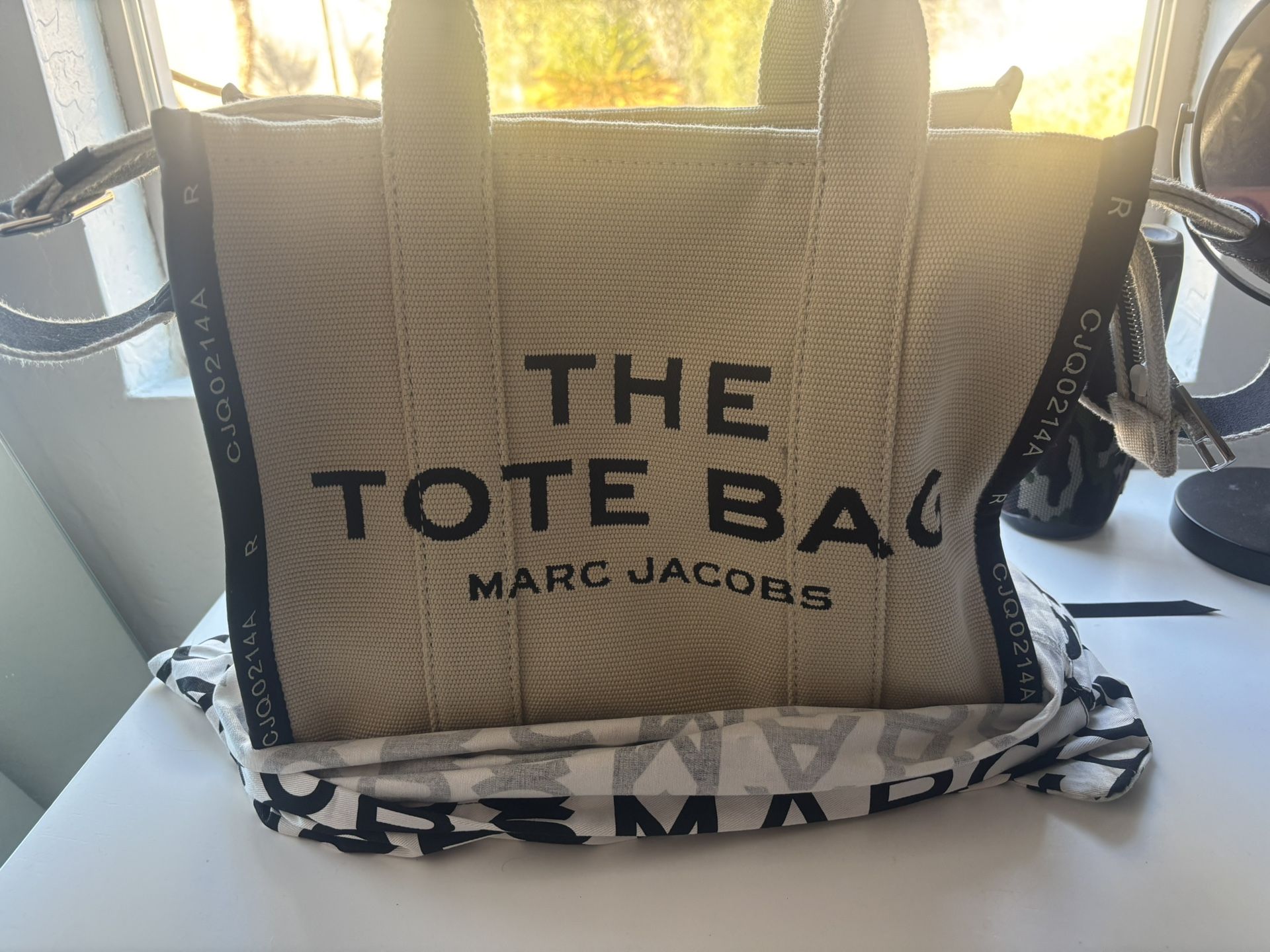 Marc Jacobs TheTote Bag