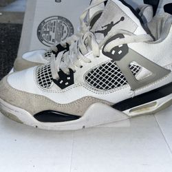 Nike Air Jordan 4 Retro Military Black