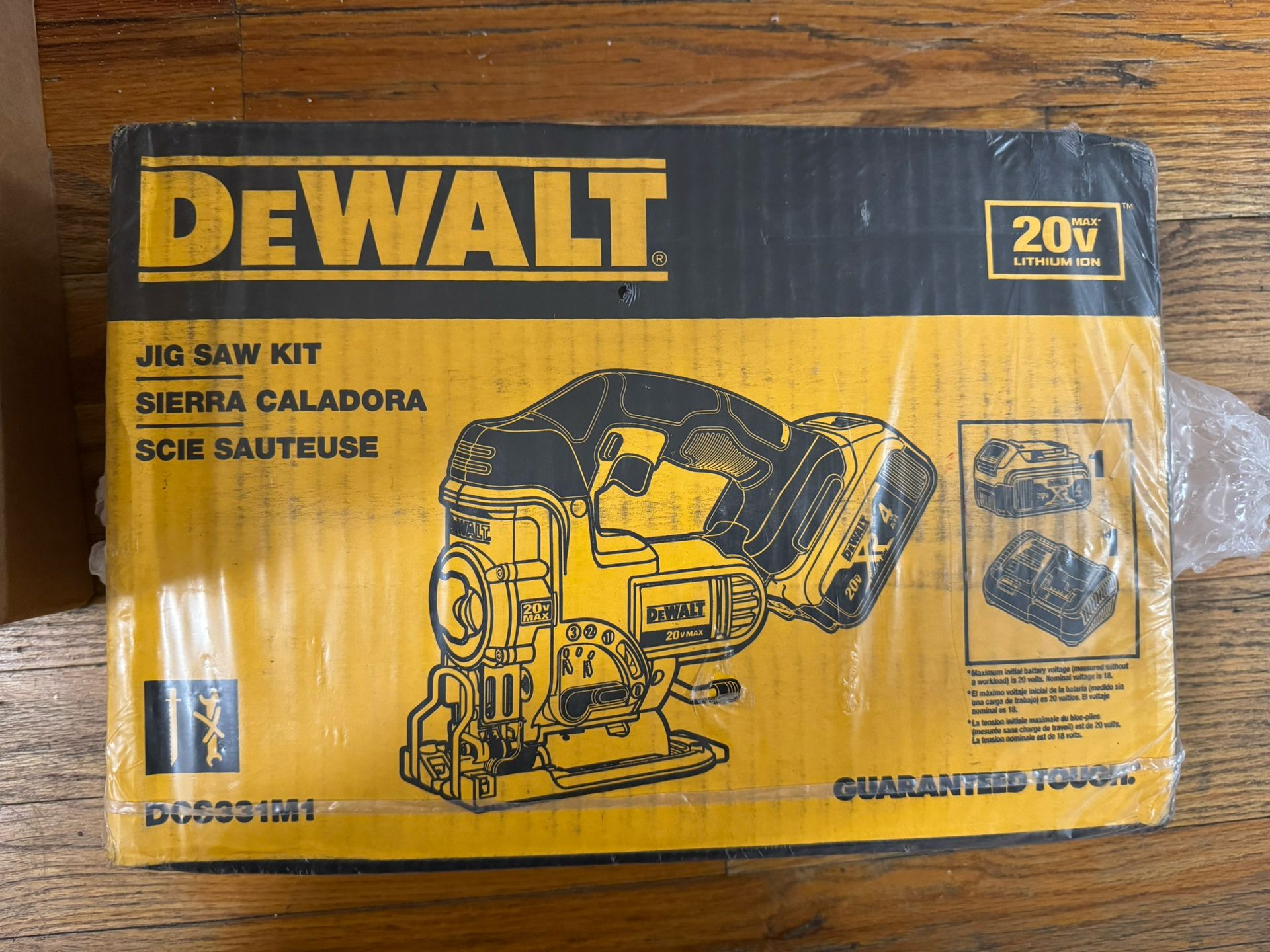 DeWalt Jig Saw 20v DCS331M1 Battery And Charger