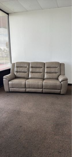 Mason Leather Power Reclining Sofa with Power Headrests