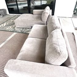 Sofa with Chase