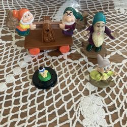 Vintage Snow White & The Seven Dwarfs Toys