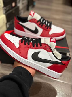 Air Jordan 1 retro low  size 9