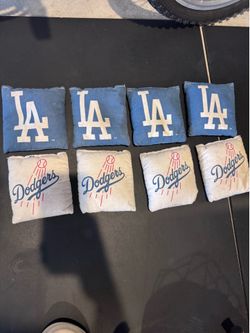 Dodger cornhole bags