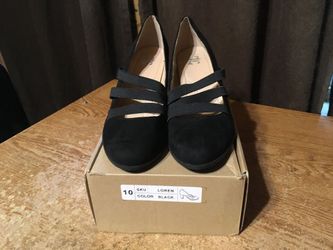 J. C WOMENS BLACK LOREN PUMPS ROUND TOE HEELS SIZE 10