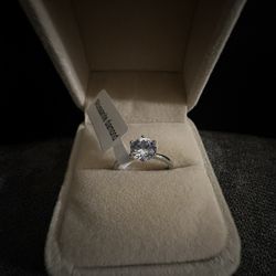 Moissanite Diamond Ring 