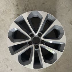Honda 18” Wheel For 13-15 Accord Damaged